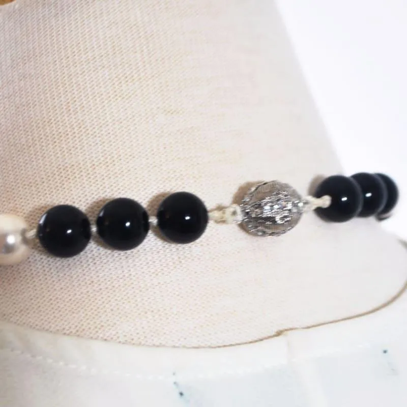 Black and White Glass Pearls Beaded Necklace