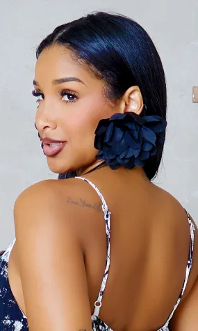 Blooming Petal Majesty Earrings - Black