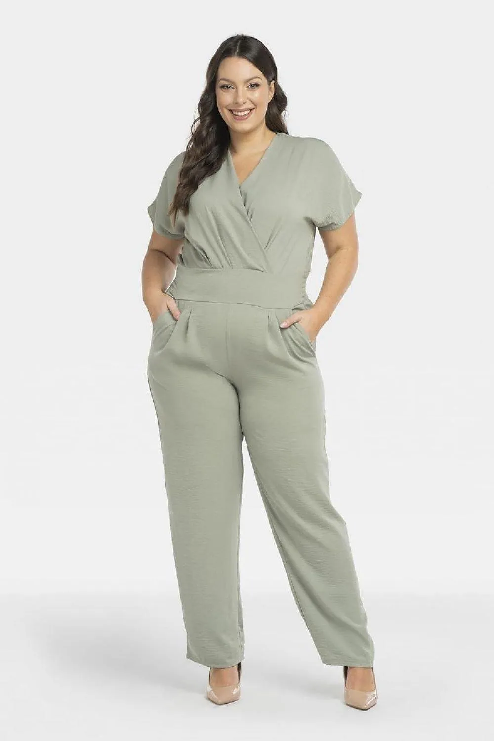 Chic and Comfortable Plus Size Summer Jumpsuit
