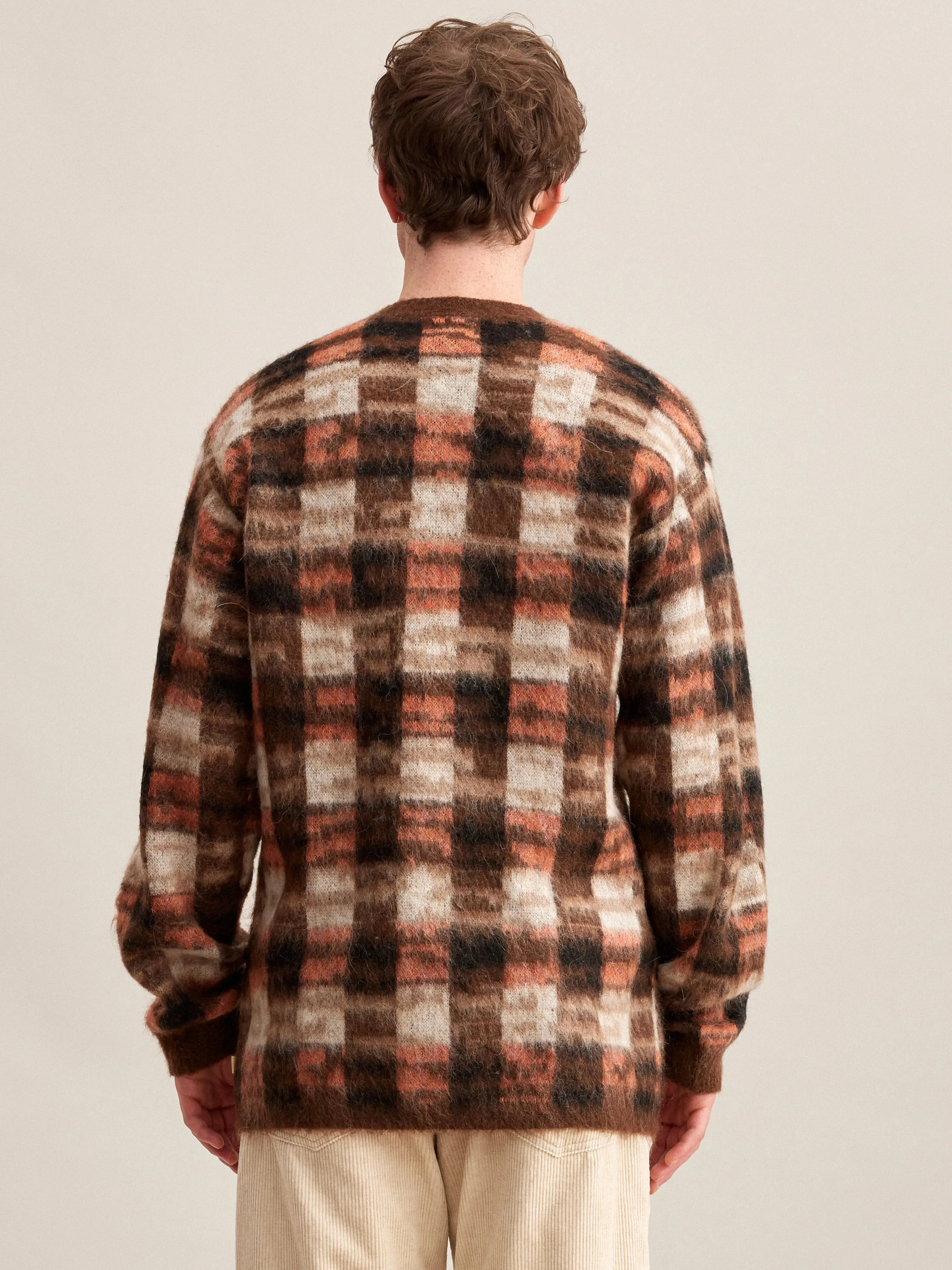 Dinca Cardigan (232 / M / DISPLAY A)