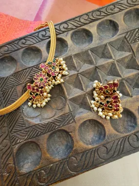 Elegant Necklace & Studs Set