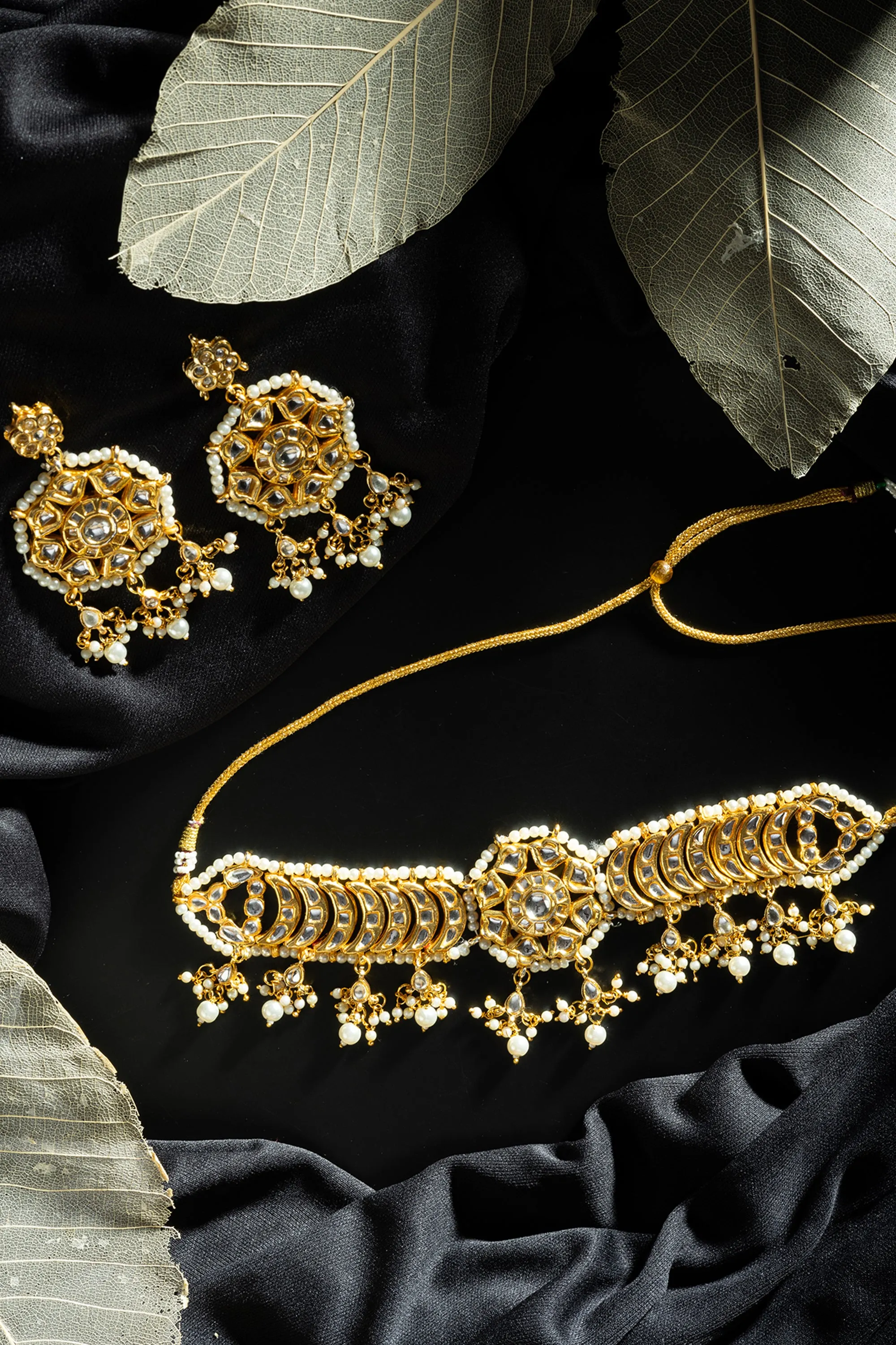Gold Plated Chokar Necklace with Kundan and Pearl