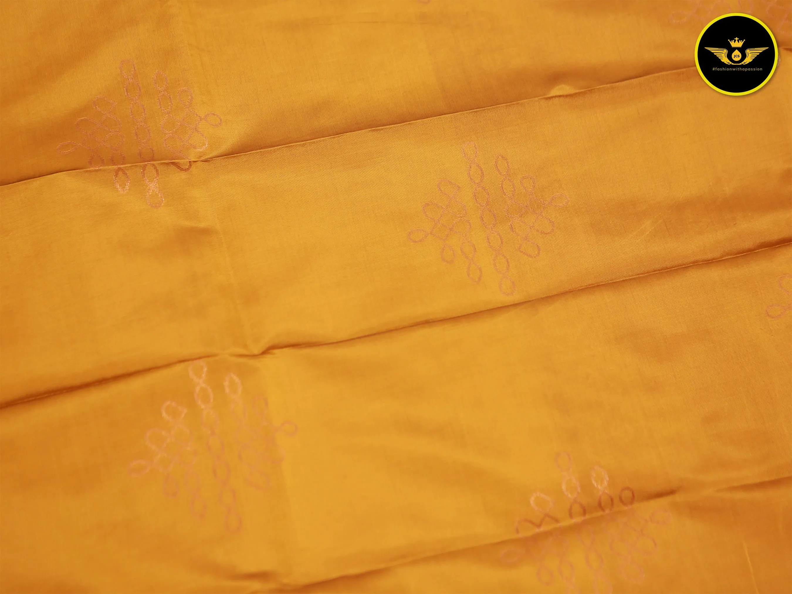 Kolam Design Rangoli Art Silk Saree: Lightweight & Comfortable