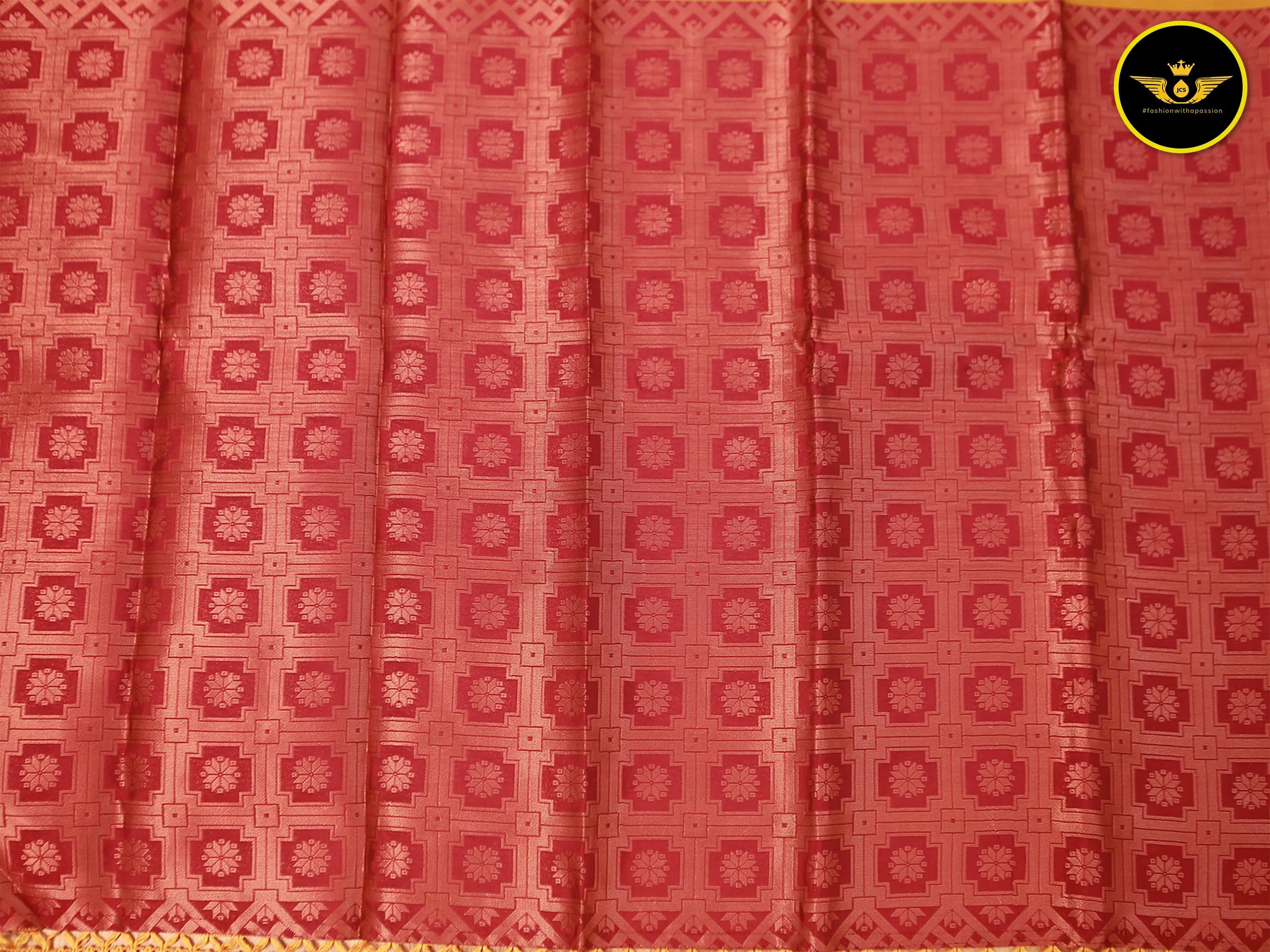 Kolam Design Rangoli Art Silk Saree: Lightweight & Comfortable
