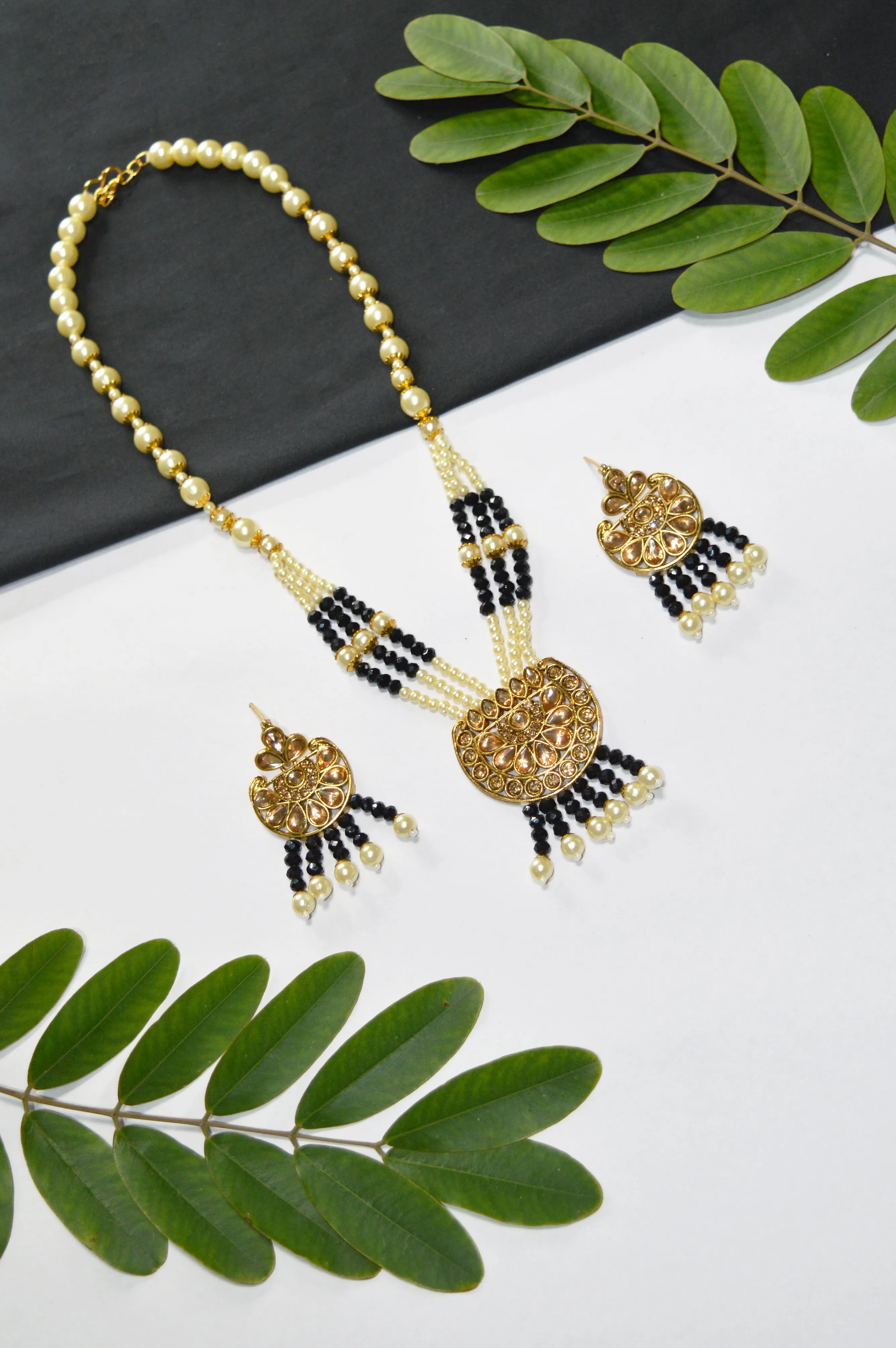 Kundan Stone Pearl Necklace Set