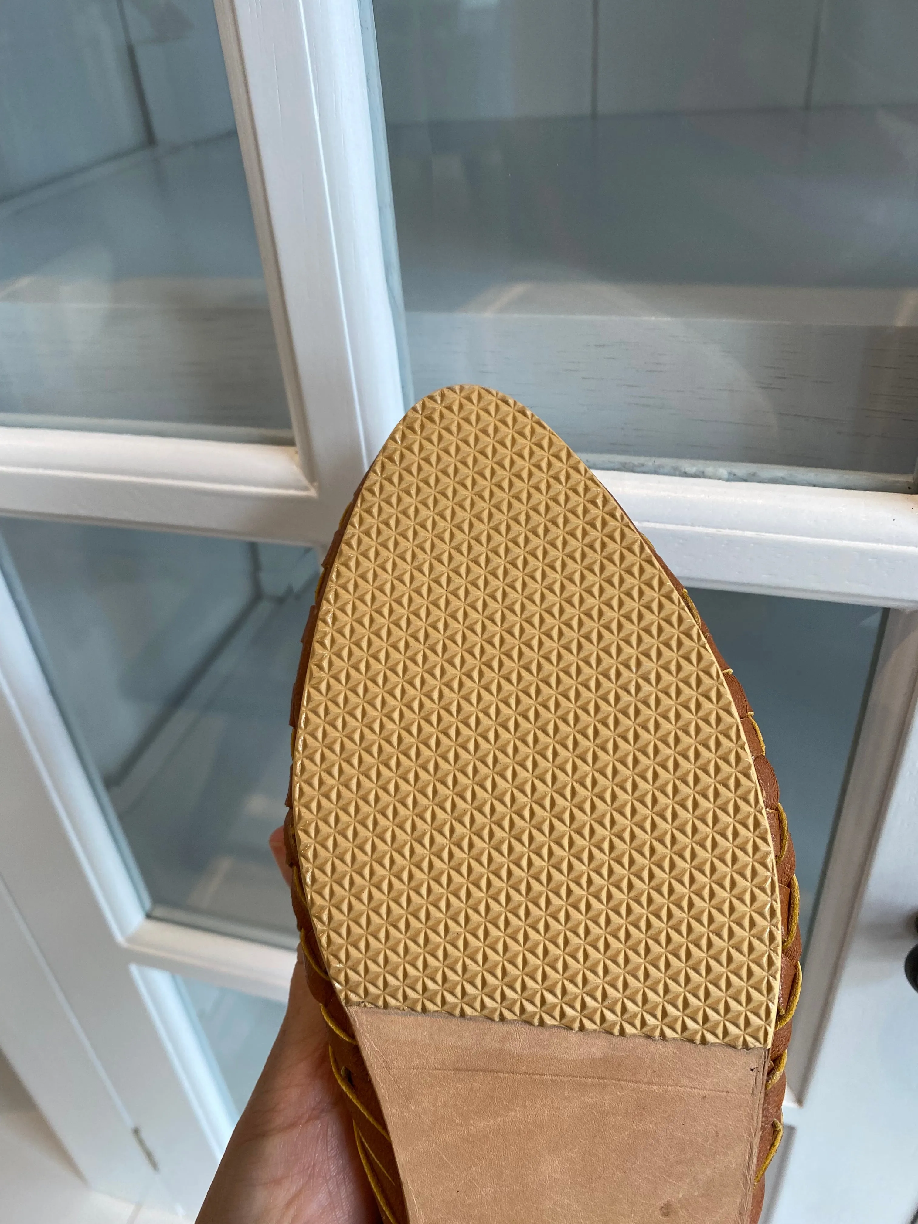 “Lark” slide / mule in dark biscuit