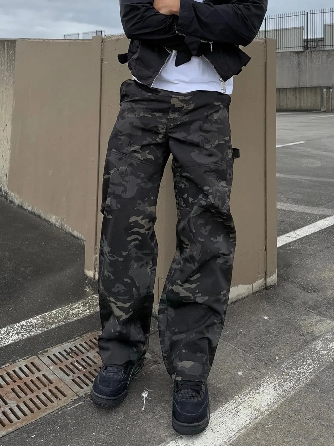 Men's Baggy Camo Cargo Pants Casual Relaxed Fit Wide Leg Straight Trousers Zipper Hip Hop Pants with Multi Pockets
