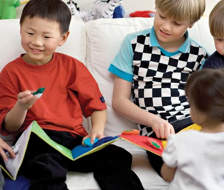 Oskar & Ellen Soft Padded Colours Book
