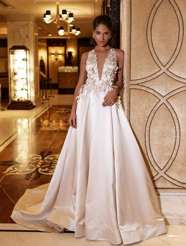 Silver Eye White Wedding Dress